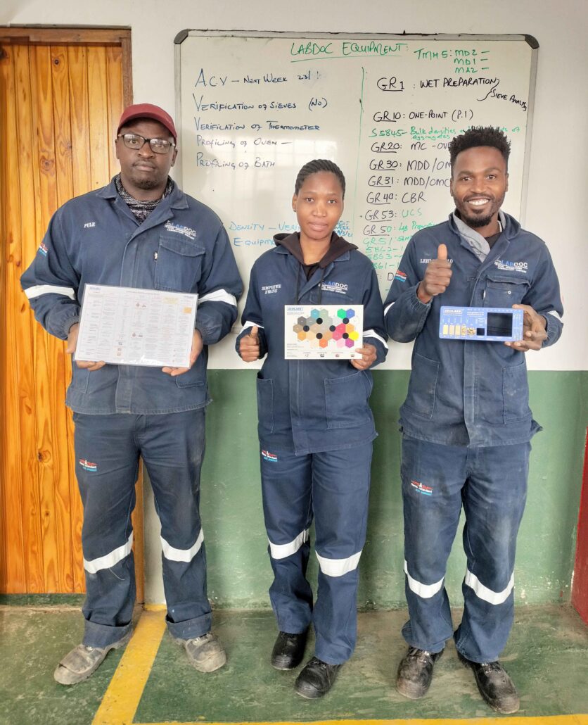 Geolabs Limited Particle Size Indicators and Colour Charts are now in the hands of Labdoc geotechnical engineers and technicians in South Africa! It's always great to see our tools being used in geotechnical projects worldwide.